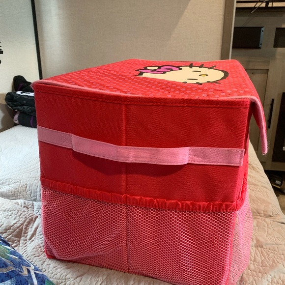 RARE Hello kitty storage - Picture 2 of 15